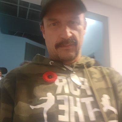 Father,lover,friend,live life love ❤️music & sports lover,avid canuck,philly eagles fan. NFL ❤️madden gamer life's too short.Peace Out! missing mom every day 😪