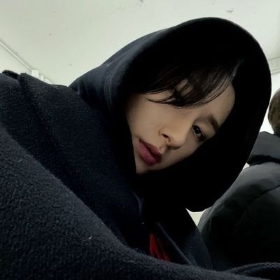 dla_Im_'s profile picture. 편하게 반말 나이 상관없이 반말 그냥 반말 냅다 반말