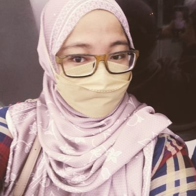 INFJ-T.
Penulis Kumpulan Puisi Kata-kata yang Muncul di Cermin.
Bermula Mac 2022, saya akan berkongsi tentang sajak, buku dan lukisan. ❤️