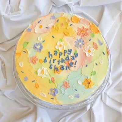 ravelny's profile picture. 