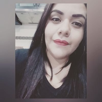 LoreSoteloY's profile picture. pseudo política
pseudo empresaria
pseudo persona...