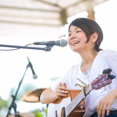 Songwriter and singer / 石垣島出身 / OFG , NTT docomo , 名桜大学 , オキハム のCMソング担当 / 2022年に第2子を出産。音楽のことはもちろん日常生活でちょっと笑えることなどをぼやいていこうと思います😊