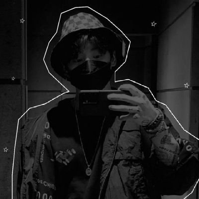 Luz_9795's profile picture. 💜💜