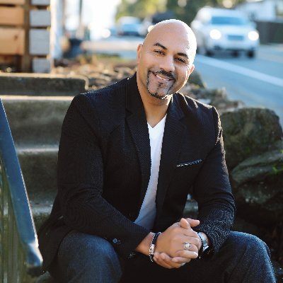 DLLong9's profile picture. 