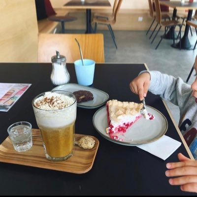 road_franck's profile picture. Une petite vie sur un bateau 🚤