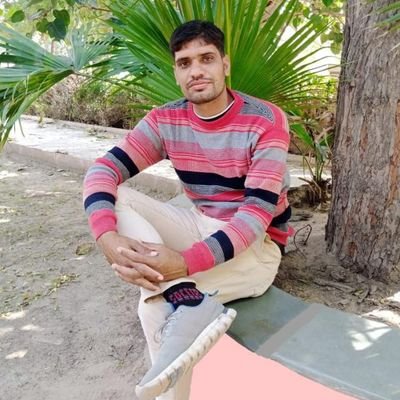 MNCHOUDHARY9's profile picture. तू किसी रेल सी गुज़रती है,मैं किसी पुल सा थरथराता हूँ।