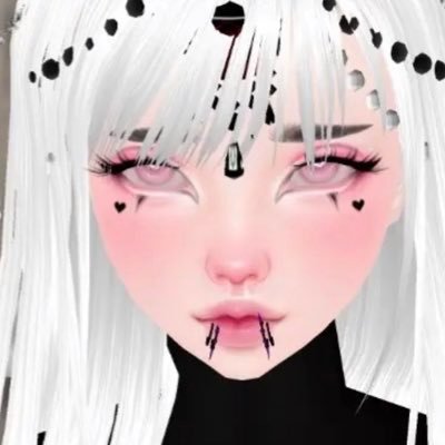 RoyalSully's profile picture. SHE/HER