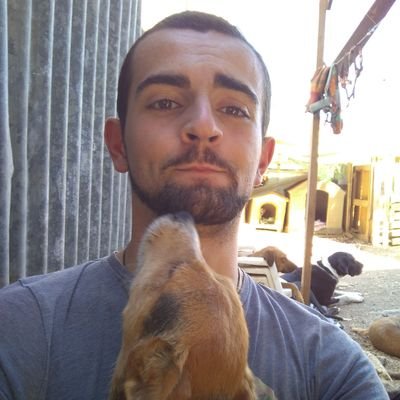 FreeDrinksPT's profile picture. A man chooses, a slave obeys