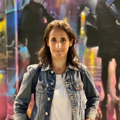 Abogada, DDHH y feminismo. Directora de @equipoela. Co-directora de @redaas_arg. Parte de @redAlasGenero. Alguna vez algo deportista, siempre elijo la Patagonia