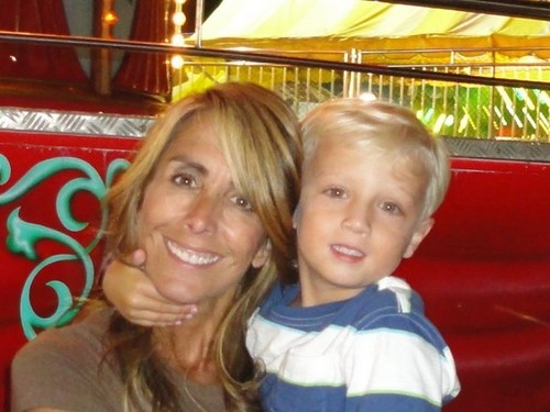 CyndiReiter's profile picture. 