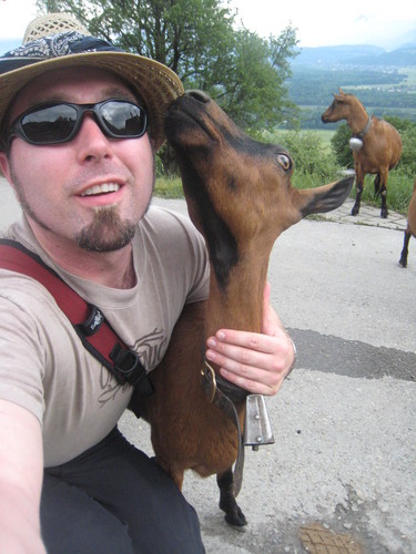 A JiPpiL a Day keeps cubicles away.  Tips and insights from a trilingual, traveling guy next door who makes it outside the box, because he doesn't fit in one.