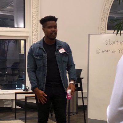 jerevanssmith's profile picture. 🪄 good things happen when I show up | building