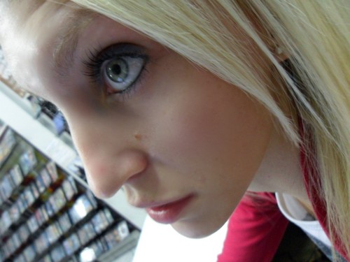 ChirleiM's profile picture. Você sabe o meu nome. Não minha história.