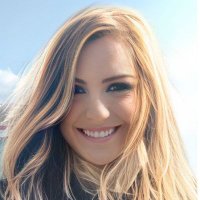 Esra (@esrakirmizi2) Twitter profile photo