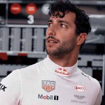 ⚡ Dəhşətsən Rikış ⚡  🚨Bu profilde bolca Daniel Ricciardo ve Galatasaray konuşulur🚨