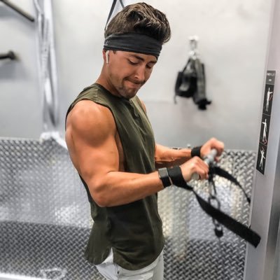 shawts_g's profile picture. 💻Tech & Lifestyle On YouTube 🎥