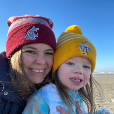 Gryffindor. Runner. Coffee haikus. Sports. WSU Cougar FOR LIFE! I believe in Jesus & baseball. #Mariners. #Sounders. Mommy. Teacher. #clearthelist #GoCougs