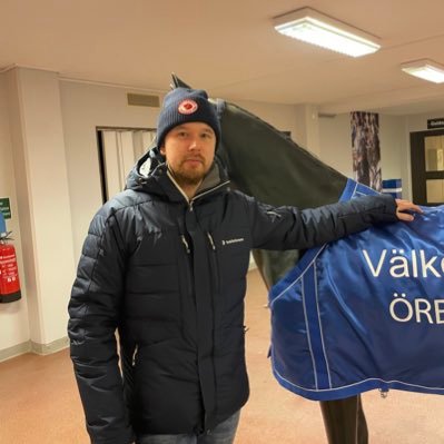 30+ som jobbar som kock, bosatt i Närke
