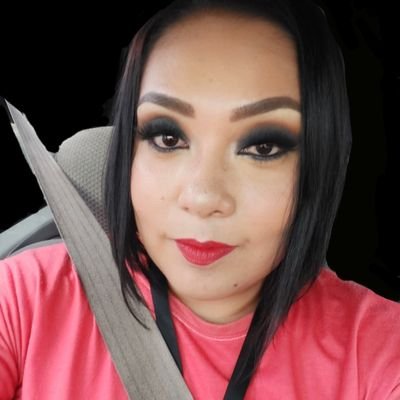 Arelygutz10's profile picture. 