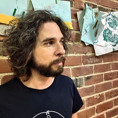 AdroShines's profile picture. Archivesanddadstuffandlifeandrockandroll