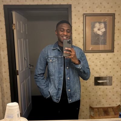 Davidutomi's profile picture. 