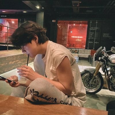 yedam200's profile picture. 🐺
@weareoneEXO
.
.
.
@treasuremembers
.
.
.
#YEDAM 
#TAE