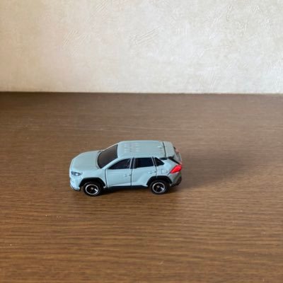 rav4アドベンチャー乗ってます！rav4オーナーの方々と交流できたらいいなと思ってます。無言フォローお許しください😎千葉ロッテマリーンズと映画と車が好きです😎2022.8.6納車