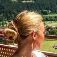Yeşim. (@lovestoryjan) Twitter profile photo