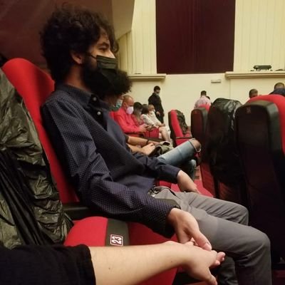 Sumergido en momentos de felicidad te das cuenta de lo estúpido que fueron los anteriores.