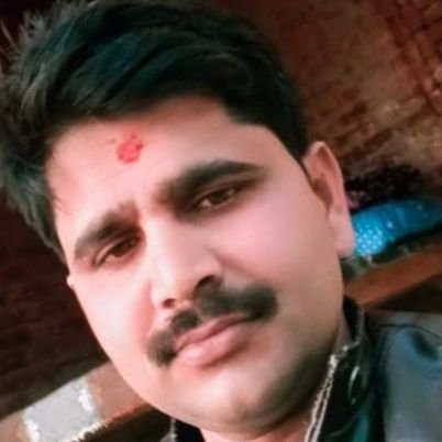 Jeetna hamari aadet hai chahe kisi bhi had tak jana pade
