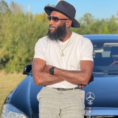 ISlangWood78's profile picture. #BeardedKing #beardgang #beardedMONSTER Love Lady Vols/Tennessee Vols 🏈🏈 Chicago Bears 🐻#beardown Los Angeles Dodgers/Lakers Memphis Tigers 🏀🏀 #HemiGang