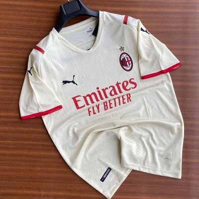 LEVELSLYNCH11's profile picture. 