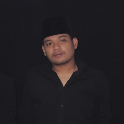 wahidtn's profile picture. | Mahasiswa Airlangga | Santri Alfalah ploso | Khodimul ma'had Ppdk Gunung jati | Penulis Tentang Rasa 19 | Sutradara di Nareswari karenina |