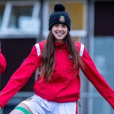 Instagram Rosie_Hughes9
Wrexham AFC Women’s Striker 9️⃣
7 Goals 23/24 ⚽
42 Goals 22/23 ⚽️
Genero Adran North League Winners 22/23🏆