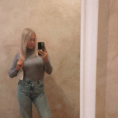 smbx06's profile picture. 