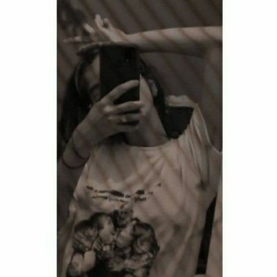 btwitzGauri's profile picture. मुस्कुराओ बे, जो होगा देखा जायेगा ◕‿◕