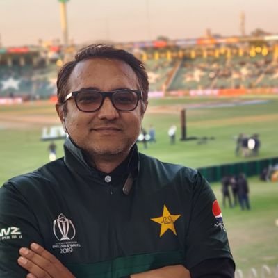 Cricket commentator, Pizza Expert & naughty@40