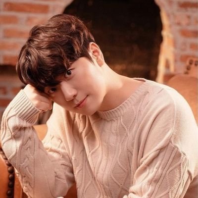 우주최고베이스 고우림 그리고 울림🧸❤

곰도리🐻고폭스🦊 우리미라면 뭐든~❤️