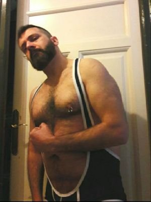 Italian chaser from Rome living in Madrid. Here to share my hottest moments
18++ 🔞 for Bearish Men Only 🐻
Don't accept profiles without contents or face pics