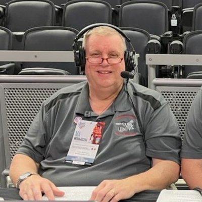 Co- Owner and Lead Broadcaster for https://t.co/LCgwWdoS3e 

Sports Information Director-South Bend Clay High School