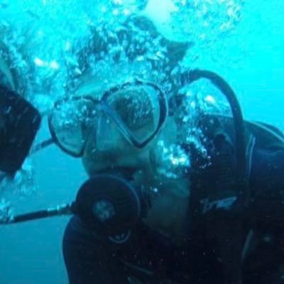 flandans's profile picture. 👨🏼‍💻I come from the future and will bring you old stuff.