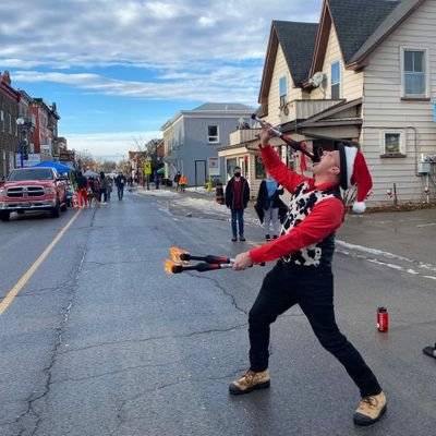 We're a community-based busker festival located in Kemptville, Ont. featuring lots of fun, food and frivolity. May 21, 2022.