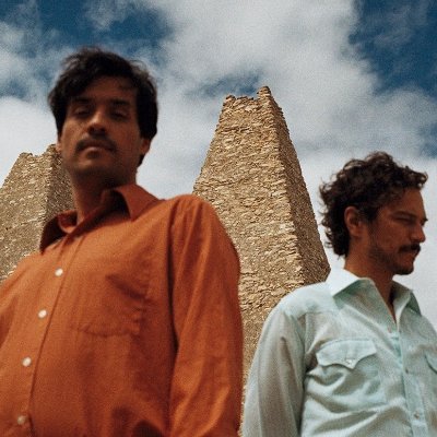 Un viaje musical entre amigos.
@elcaloncho y @elDaVIDAguilar