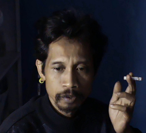 b_ir29's profile picture. 