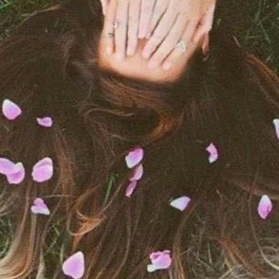 syedah_maryam's profile picture. 