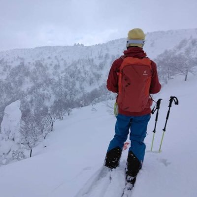 ＢＣスキー・登山・キャンプと山を向いて生活中。27万km走ったVOXYと別れて、VEZEL e:HEV Z4WD_サンホワを9/23契約➡️4月納車予定➡️7/1納車。皆さんのツイート参考にさせていただきます。無言フォロー失礼します。