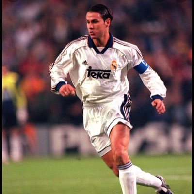 Pocholado123's profile picture. Hoy es tarde dominguera y deportiva…