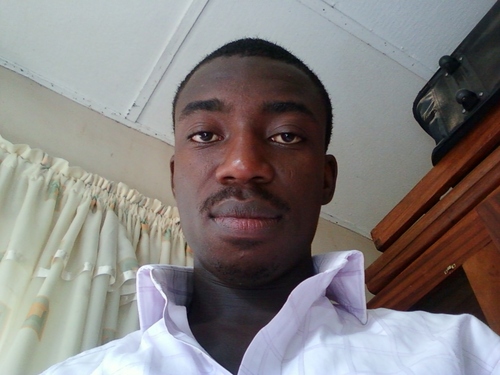 Segdak's profile picture. Cool and blunt