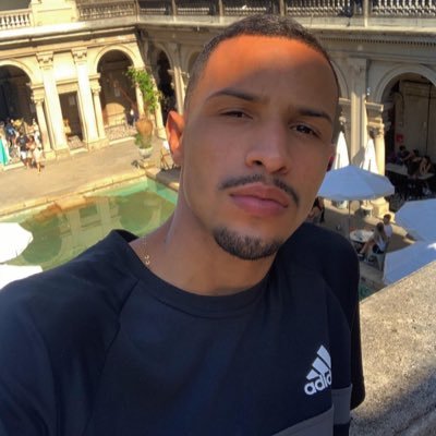 * Flamenguista ⚽️, Geminiano♊️ , Carioca🏖, Ama a Natureza🏞, Futuro Contábeis 🧮