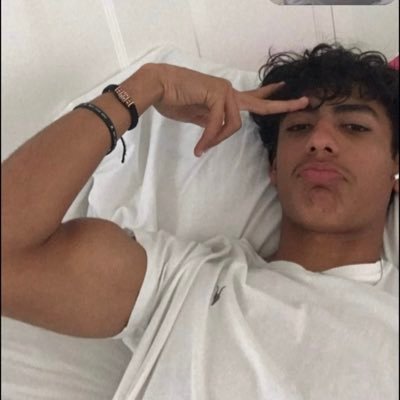 Mario Baldizon Class of 26’🗑🏀 6,3 14yrs old @nolimit_marioo -instagram